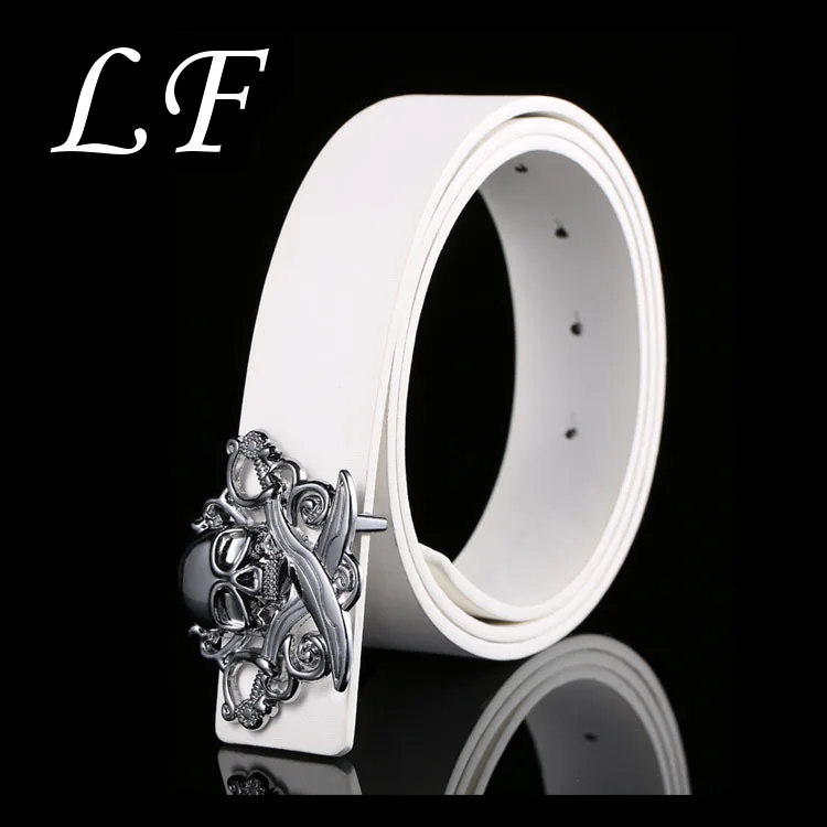 Ремень мужской с гладкой пряжкой модный аксессуар в британском стиле черепом