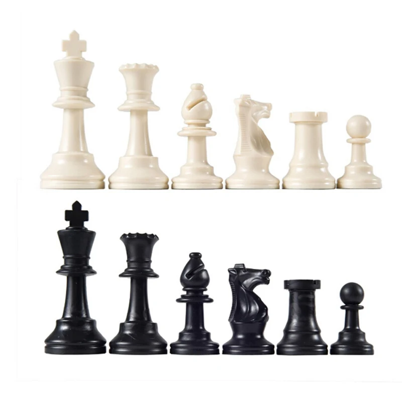 

32 Medieval Chess Pieces/Plastic Complete Chessmen International Word Chess Game Entertainment Black & White 64MM