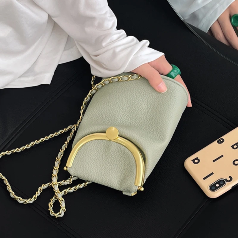 

Retro Single Shoulder Bag 2021 New Design Chain Mobile Phone Bag Cigarette Case Mini Bag Single Shoulder Messenger Bag
