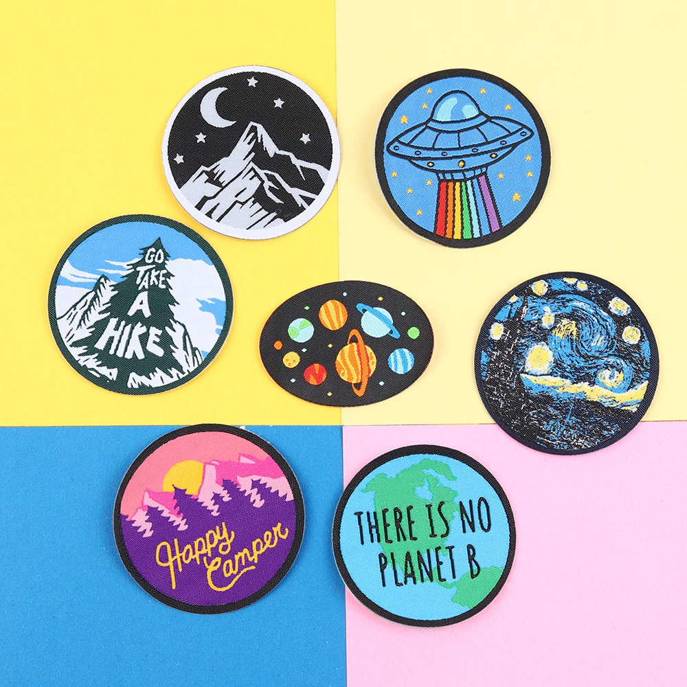 

Round series Snow peak at night Iron On Embroidered Clothes Patches For Clothing Stickers Flower Car Garment Wholesale Badges