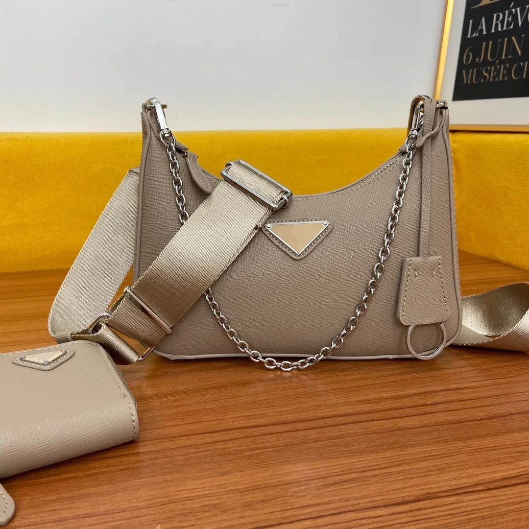 

Fashion designer womenâ€™s bag P classical messenger luxury brand genuine leather girl shoulder nylon bags with chain