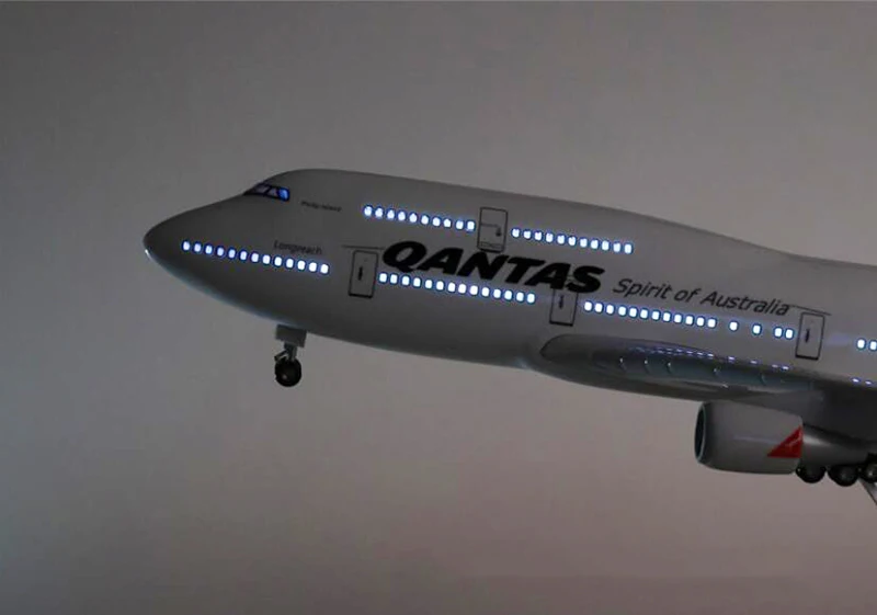 1/150 масштаб 47 см самолет B747 QANTAS Boeing 747 модель самолета светодиодный свет и колесо шасси литье под давлением модель самолёта из смолы игрушка