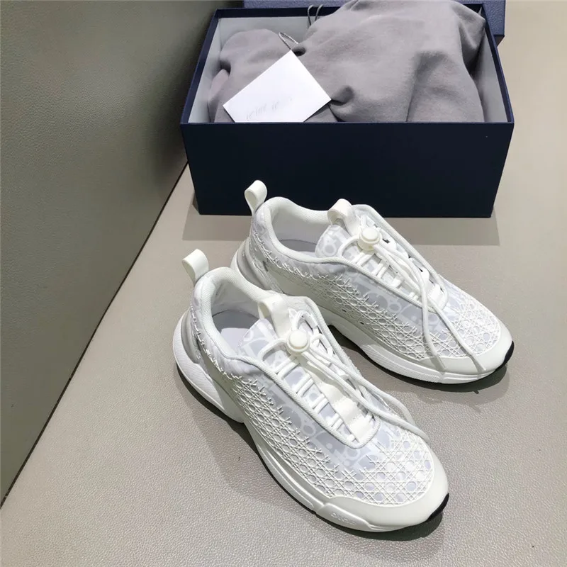 

Luxury Designer's Color Matching Breathable Casual Shoes High Quality Couple's Latest Color Daddy Shoes Sports Shoe Size 35-46