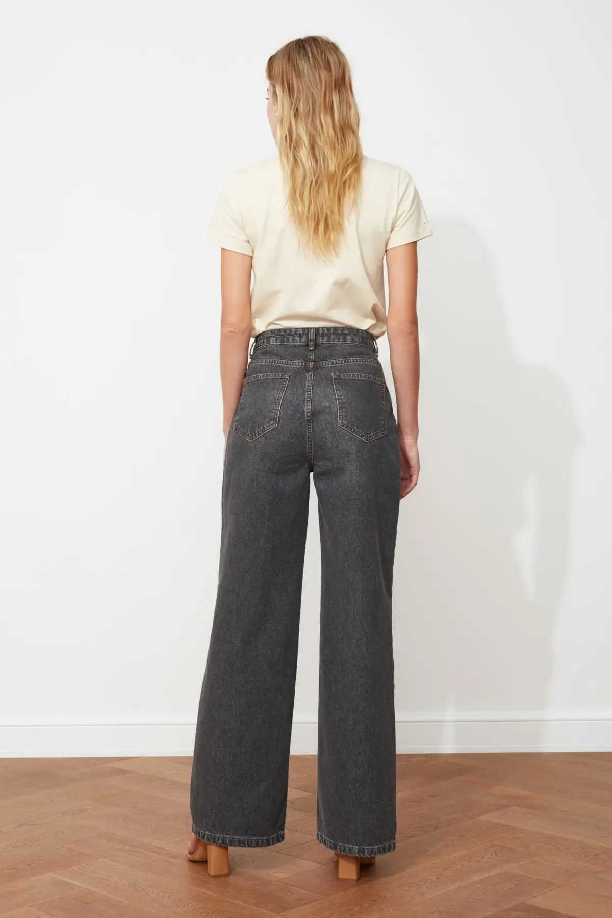 

Trendyol High Bel Wide Leg Jeans TWOAW21JE0667