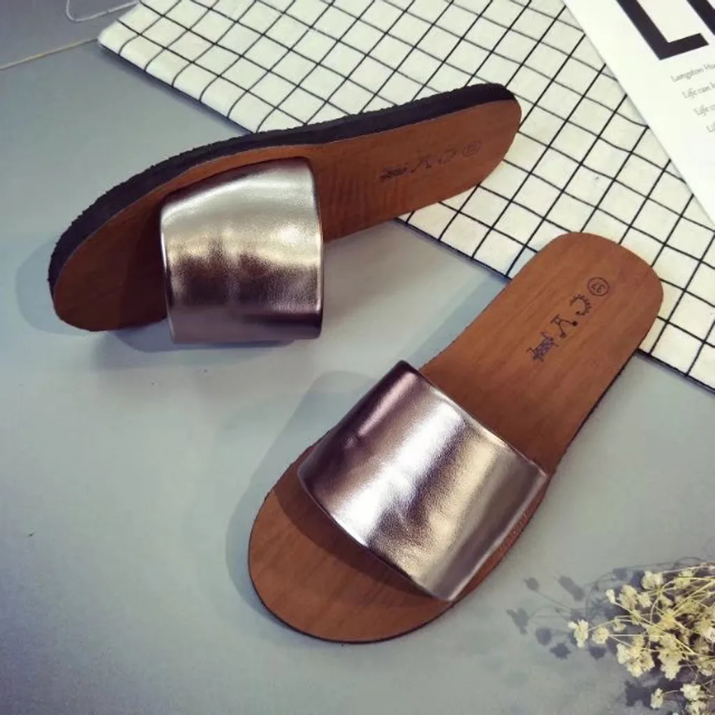 

Women Summer Shoes Non-slip Beach Flat Slippers Ladies Beach Slides Soft Slide on Female Flip Flops Outdoor Plus Size