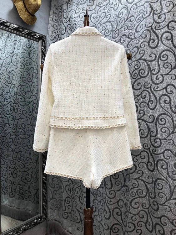 

2020 autumn and winter new women's lapel chest symmetrical pocket woolen jacket + shorts set 1010