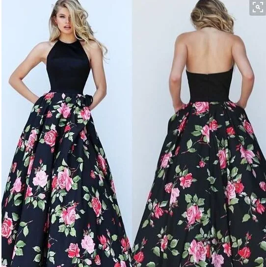 

Платье с принтом, вырезом горловины и большим свободным платьем