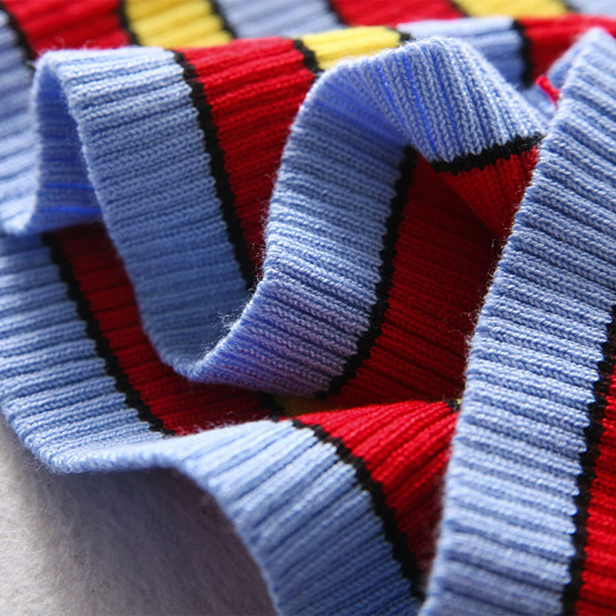 

Vintage Striped Knitted Tops Women Summer Casual Rainbow Color Straps Sleeveless Cmisole Sexy Chic Elastic Slim Tops Women 2021