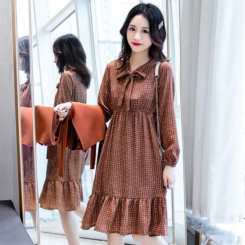 Модные женские платья для грудного вскармливания осенне-зимнее платье