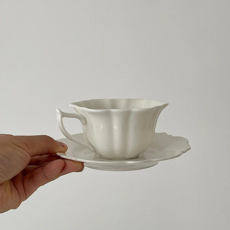 100ml European Luxurious Ceramic Petal Office Coffee Cup and Saucer Set Milk Tea Mugs Birthday Couples Gifts Friends Gift | Дом и сад