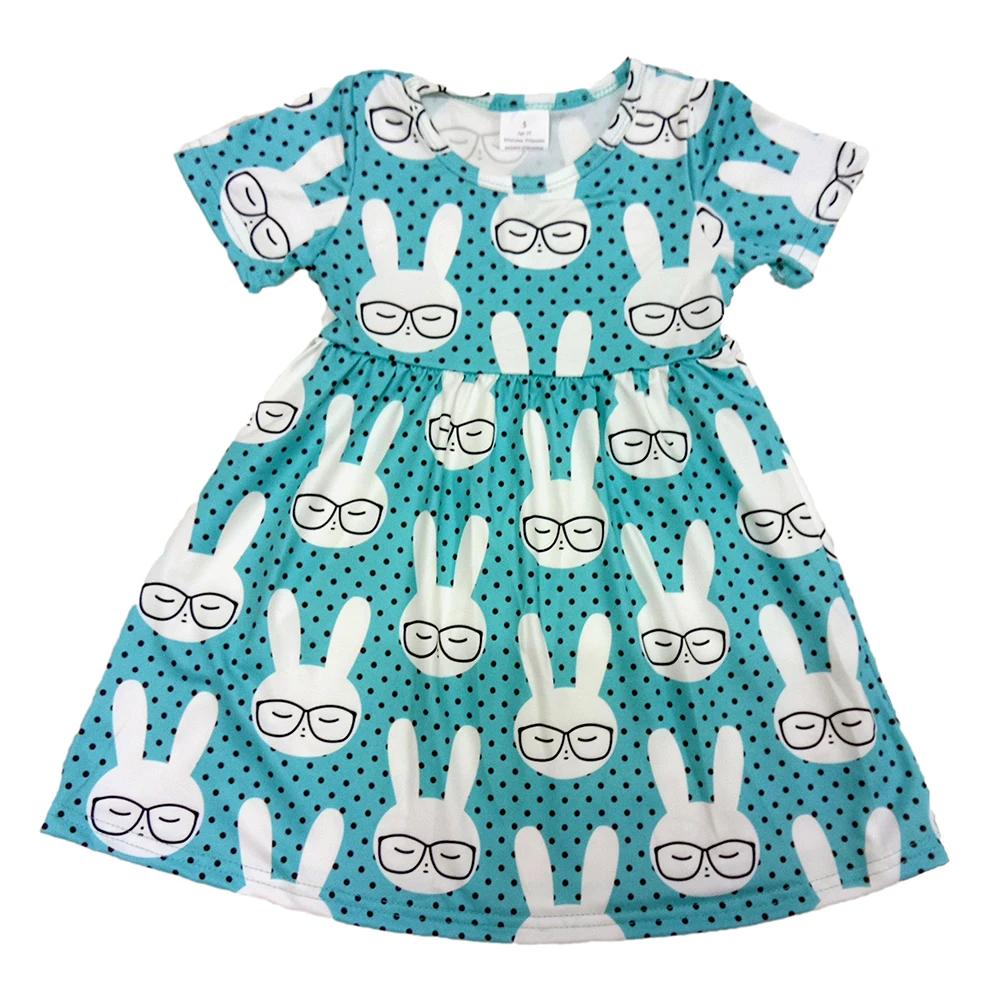 Очаровательное летнее платье с короткими рукавами для маленьких