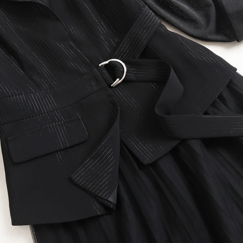 Осень 2020 Модный черный костюм с отложным воротником короткий топ и подходящее