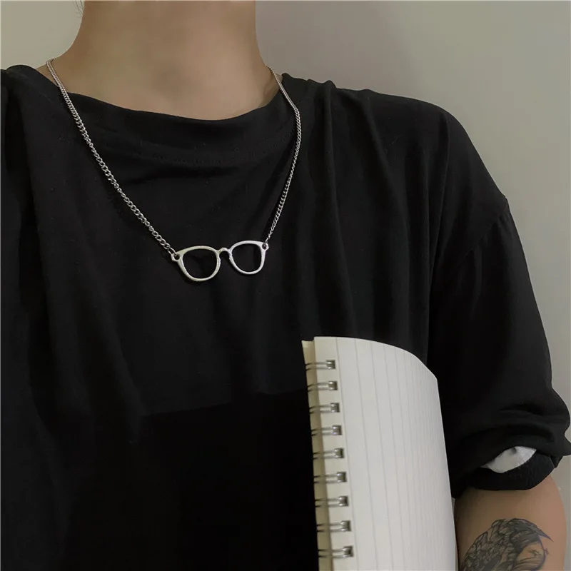 

Sindlan 1Pc Punk Silver Color Chain Glass Pendant Necklace for Women Funny Fairy Grunge Couple Y2k Emo Fashion Jewelry Collar