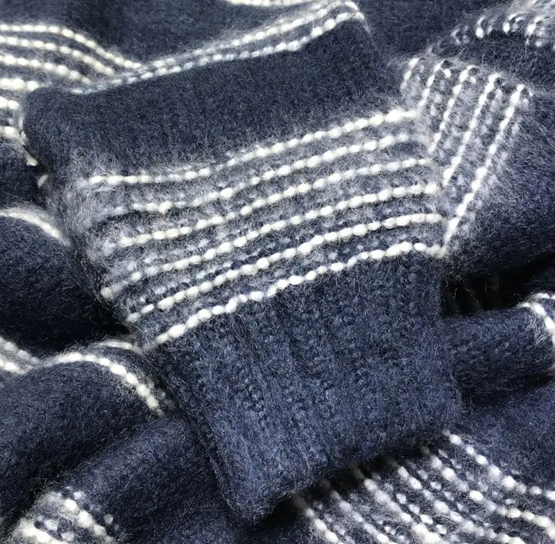 

Juice Snow 2020 Autumn And Winter New Color Contrast Dotted Stripe Mid-Length Knitted Female Mohair Crew Neck Sweater