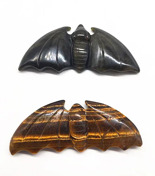 

Natural quartz crystal carving energy bat spirit qi chakra antiviral anti-plague healing