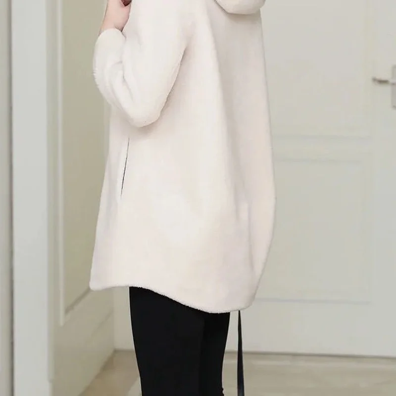 Женское зимнее меховое пальто из натуральной шерсти куртка с овчиной женские