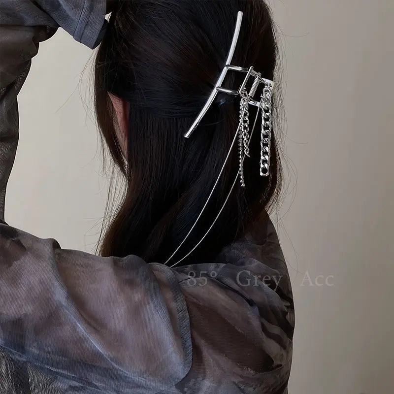 

Women Hairpin Headdress Hair Claw Hair Accessories Crab Hair Clips Tassels Pendant Silver Punk Mega Geometric Girl Engagement