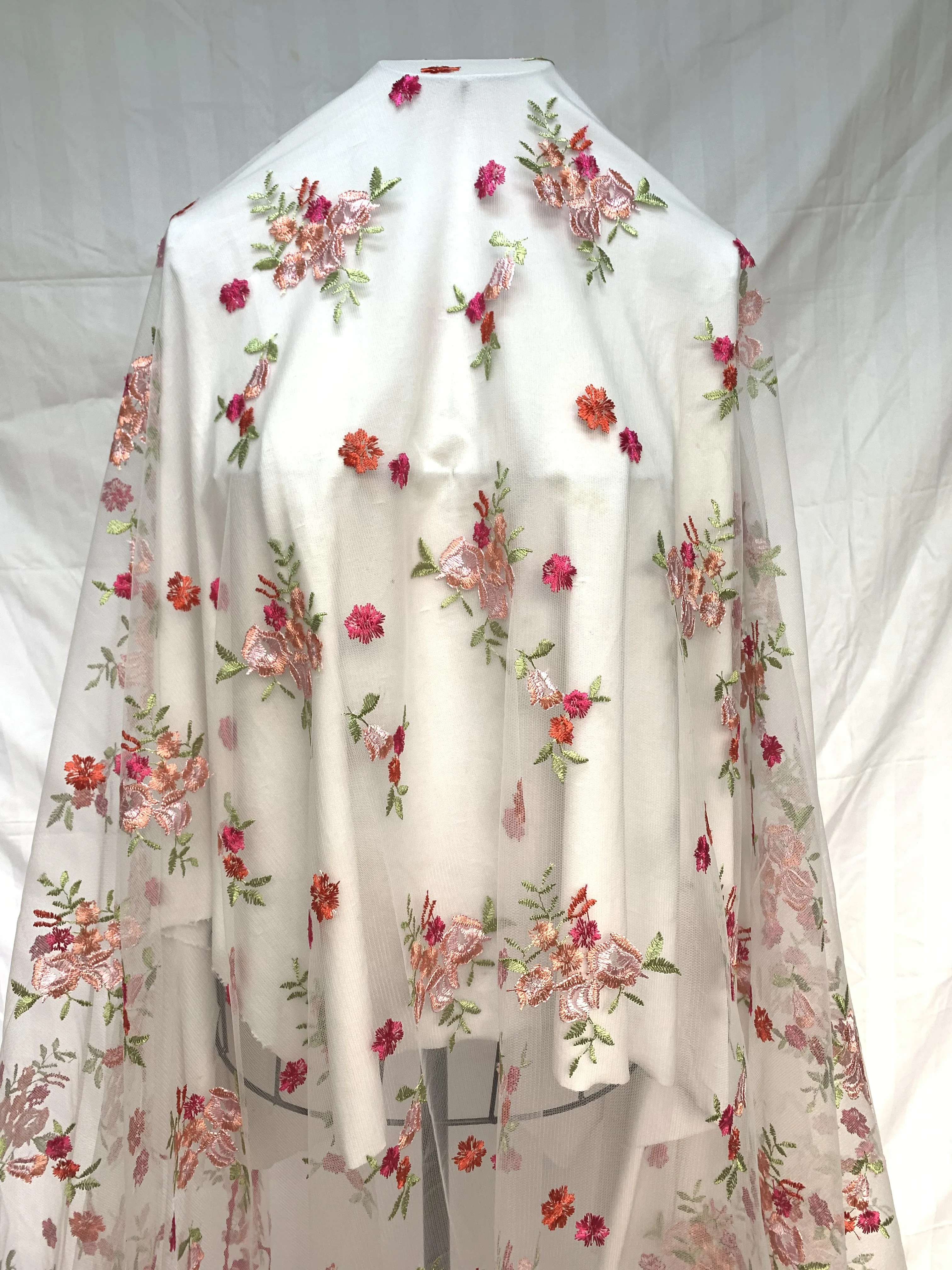 2020 Последнее сексуальное французское вышитое Тюлевое кружево африканская