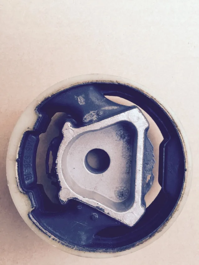 SWIEES 2 шт. переднее верхнее и нижнее Крепление двигателя для VW GOLF 7.MK7 5Q0199867 5Q0 199 867 868 |