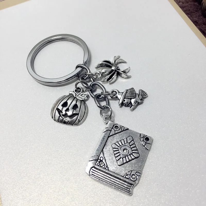 Винтажный брелок Хэллоуин Голова ведьмы тыквы паук Волшебная подвеска-книга