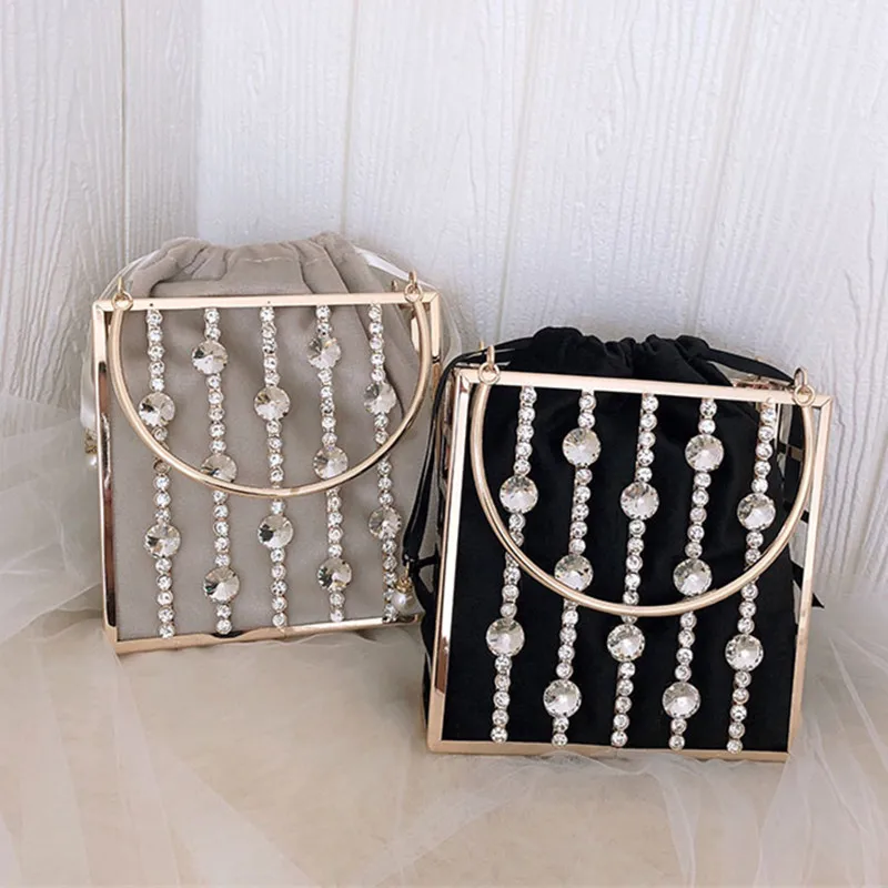 Ажурная женская наплечная сумка вечерняя кросс-боди с бриллиантами