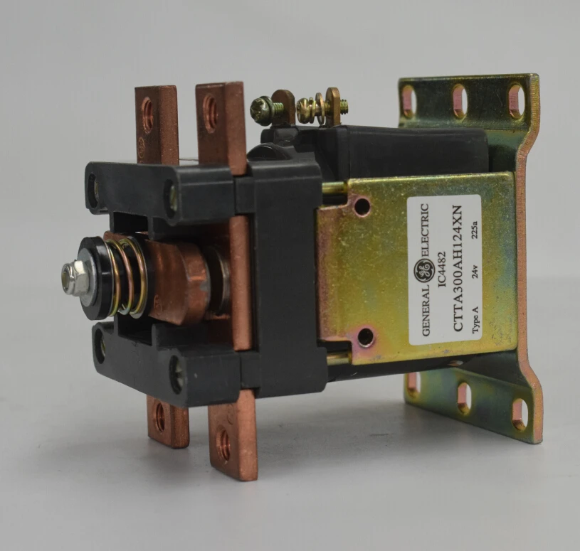 Замена контактора постоянного тока GE300 48 в 300 А модель IC4482CTTA300AH248XN сделано Китае |