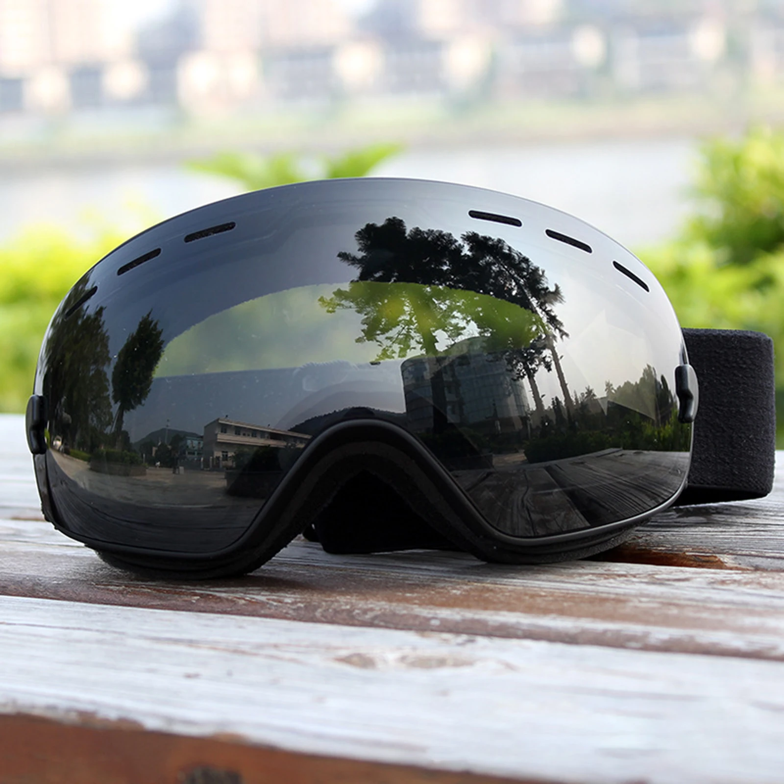 

Anti-UV Ski Goggles Snowboard Glasses Anti Fog & Impact-resistance HD Mountain Protector Wide-view Large Spherical Goggles