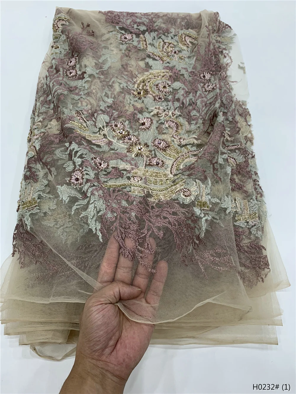

Latest African Beaded Lace Fabric 2021 Luxury Sequins Embroidery French Tulle Lace Fabric For Evening Dress H0232