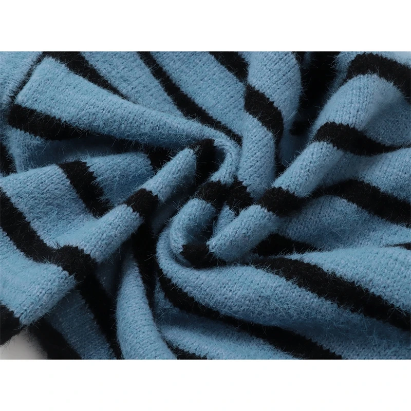 Женский трикотажный кардиган с V-образным вырезом длинным рукавом |