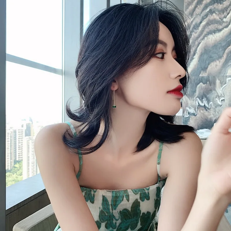 New Korean Style Green Crystal Drop Earrings for Women Geometric Rhinestone Tassel Dangle Earring Girl Party Temperament Jewelry images - 6