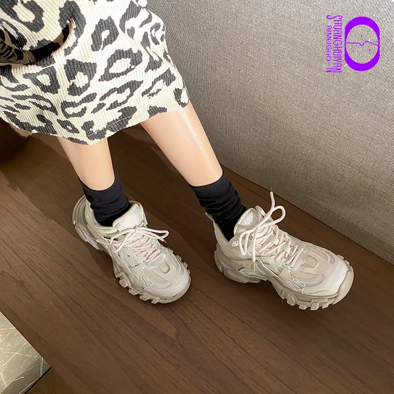 

AIMEIGAO Autumn Winter Genuine Leather Sneaker Women Mix-Color Lace-Up Platform Light Breathable Running Shoes Women Short Plush