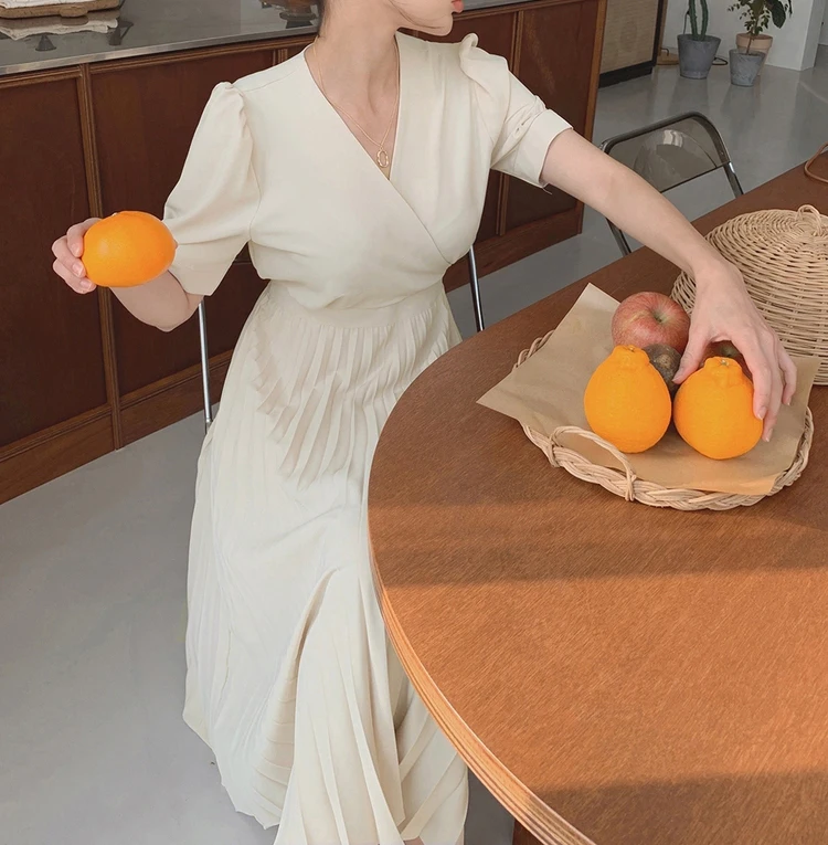 

YAMDI a-line elegant woman summer short sleeve dresses korean midi dress women party slim vintage solid v neck pleated vestidos
