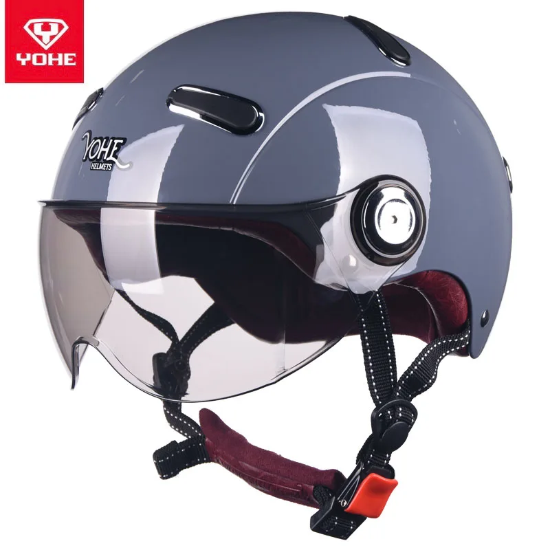 Мотоциклетный шлем всесезонный с полулицевым покрытием защитой от