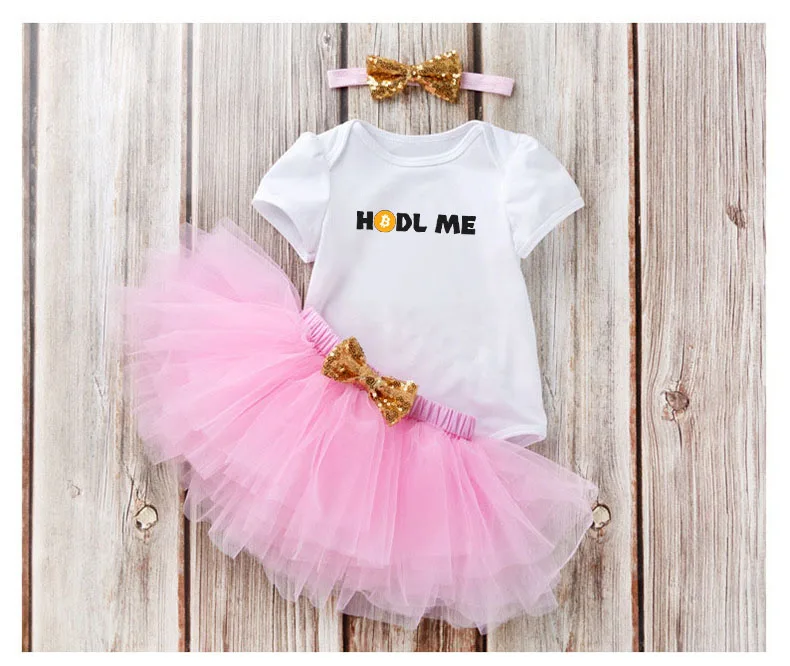 

Baby Shirt Mom and Daughter Matching Shirt Fashion 2020 Hold Me Mom and Daughter Matching Clothes Funny Baby
