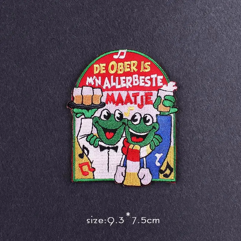 Забавные мультяшные нашивки вышитые для одежды Пепе-лягушка термоклейкие на