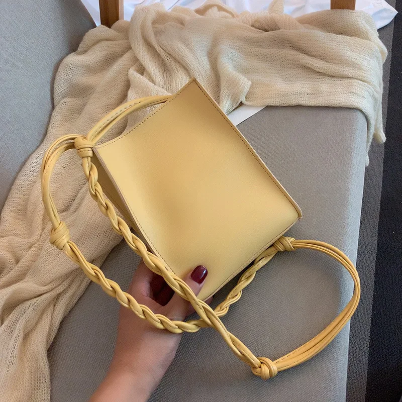 

2021 new trendy Korean wild messenger bag female fashion simple mini shoulder phone bag for women handbag