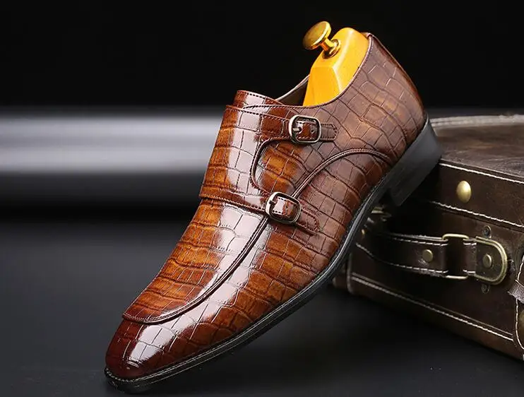 Официальная оксфордская обувь с острым носком и ремешком в британском стиле для