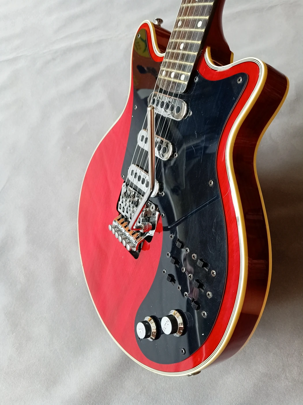 Сделано в Китае Брайан Мэй прозрачная Красная гитара 24 лада 3 ожога три-Звуковые