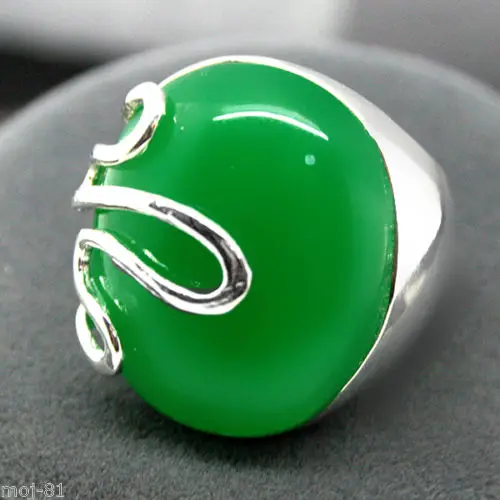 

Кольцо из серебра 925 пробы с зелёным камнем