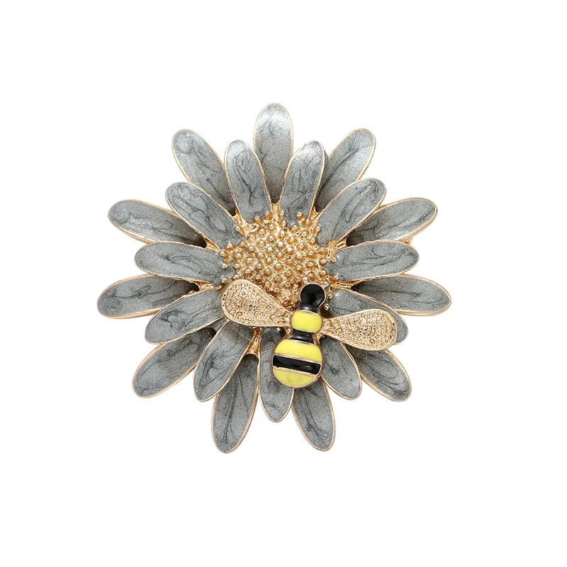 

Temperament Pastoral Color Lapel Pins Small Daisy Bee Animal Brooch New Bee Honey Brooch Fashion Color Small Daisy Brooch