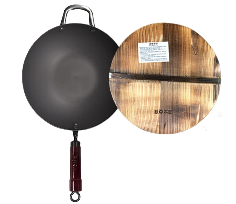 Старые титановые кастрюли для приготовления пищи без лампчерного покрытия