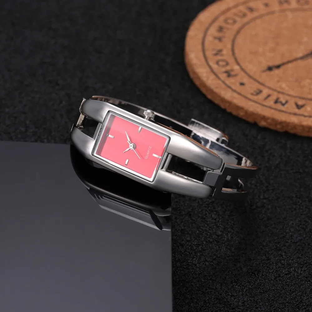 

2020 Luxury Women Watch Bracelet Quartz Watches Hollow Slim Band Womens Bangle Watches relogio feminino Beauty Designer Clock