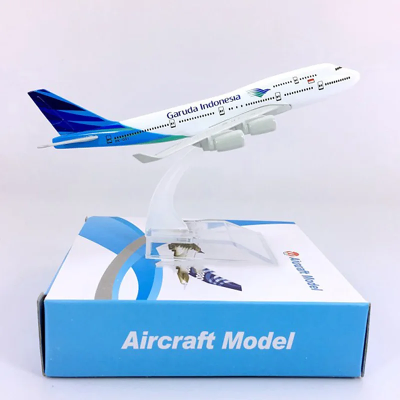 16 см 1:400 B747 400 модель Гаруда Индонезия авиакомпаний С недрагоценных металлов