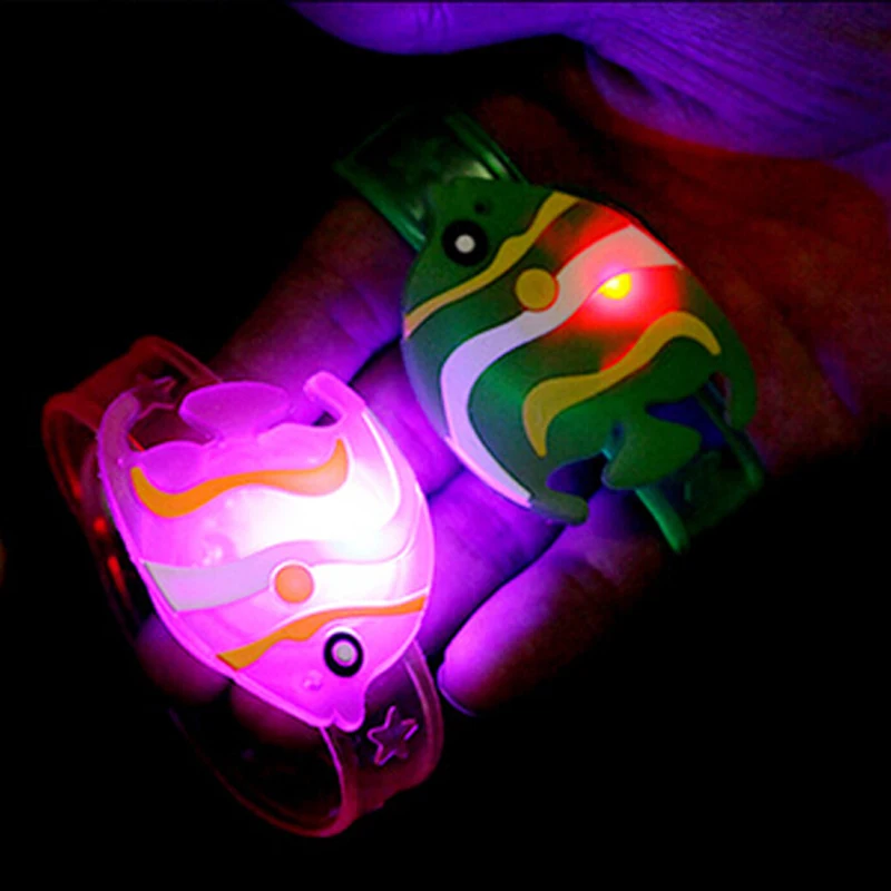 2 шт. мигающий светодиодный мультяшный браслет светящаяся игрушка для детей