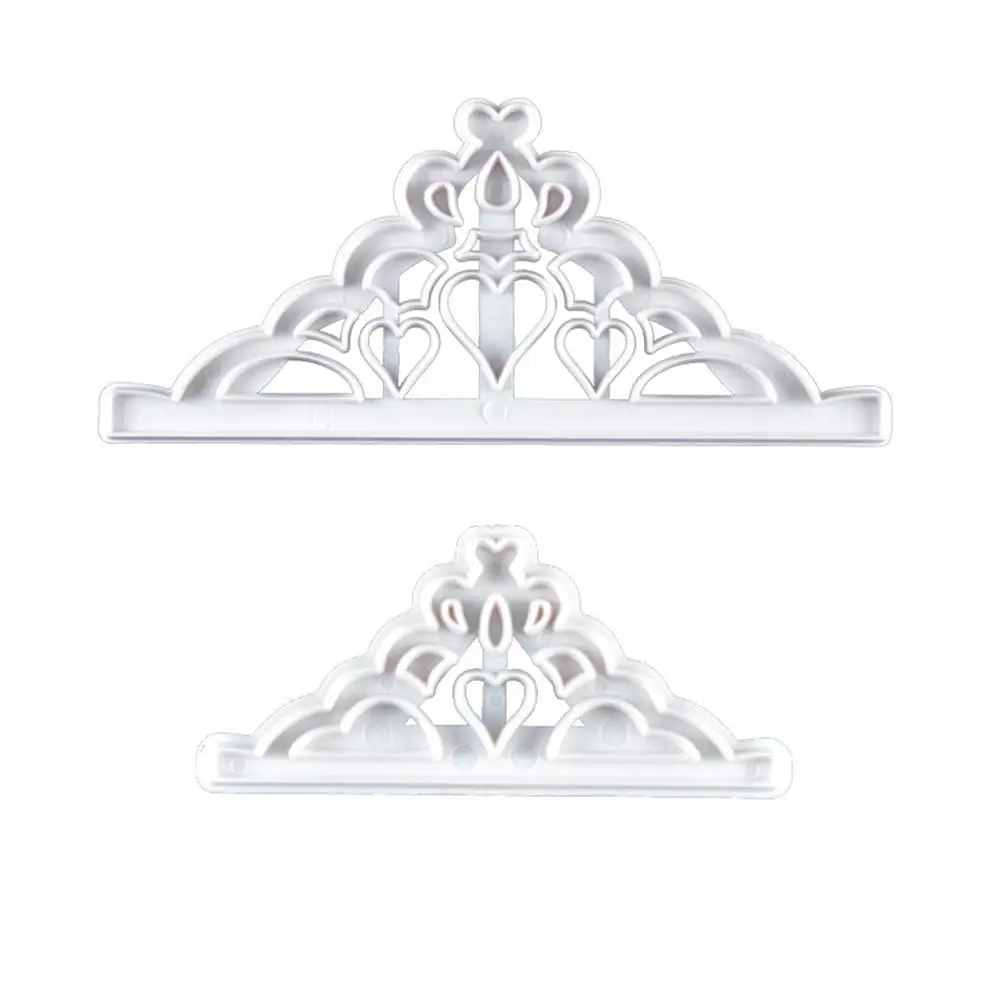 

2pcs Crown Plastic Fondant Cutter Cake Mold Fondant Cupcake SET Gumpaste Chocolate Decorating Mold Tools Decorating Tools L0Q4
