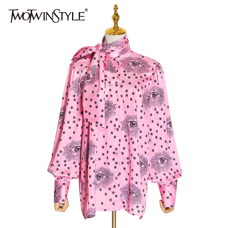 Женская блузка с бантом на воротнике TWOTWINSTYLE свободная рукавами фонариками и