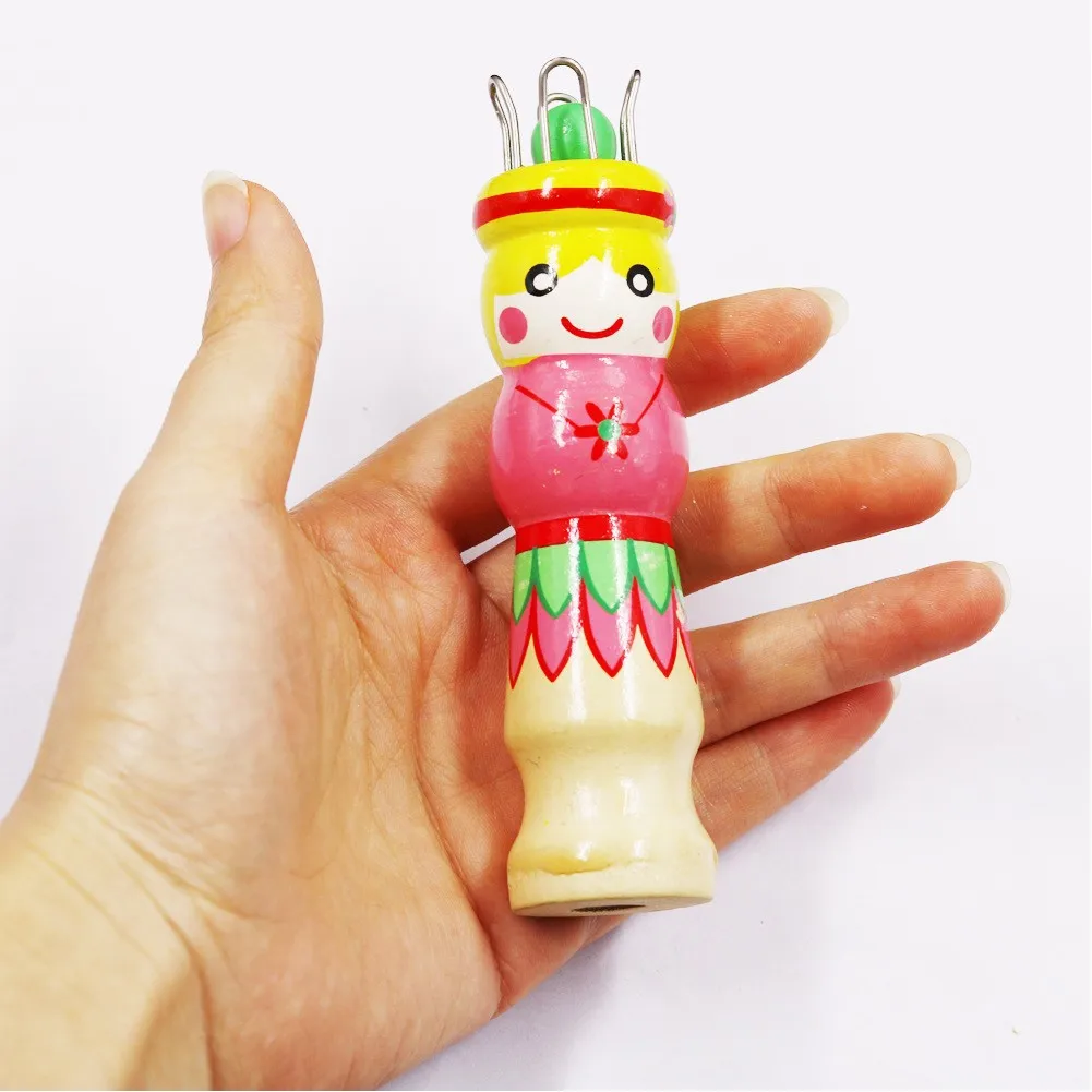 

Knitter Wood Yarn Knitting Spool Maker Easy Rope Weaving Tool DIY Craft Wool Knitting Needle Tools Doll Craft Loom Braided Maker