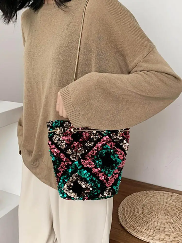 

Elegant Female Sequin Bucket Bag 2020 Fashion New High quality Women's Designer Handbag Chain Shoulder Messenger Bag Party bags