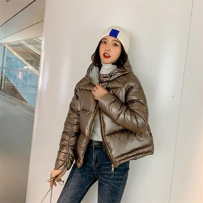 Новинка, женское глянцевое зимнее пальто, верхняя одежда, водонепроницаемая куртка с капюшоном, Зимняя парка, модная яркая теплая Стеганая пуховая парка - Цвет: Шампанское