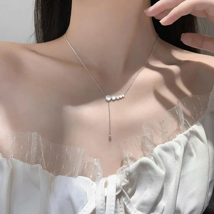 

Изящное ожерелье из стерлингового серебра 925 пробы с подвеской в виде Пяти Колец и ракушек для женщин, длинное ожерелье-чокер с кисточками, ю...